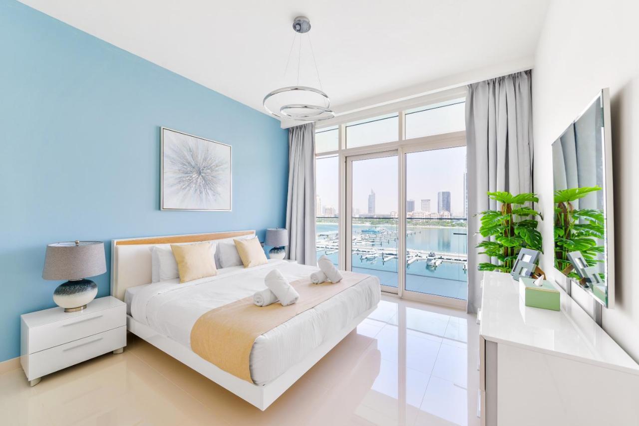 Ultra Luxury Emaar Beachfront - Private Beach And Pool Dubai Exterior photo